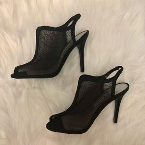 NWOT Nina Mei Dress Pump